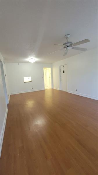 Foto del edificio - 4200 NW 3rd Ct