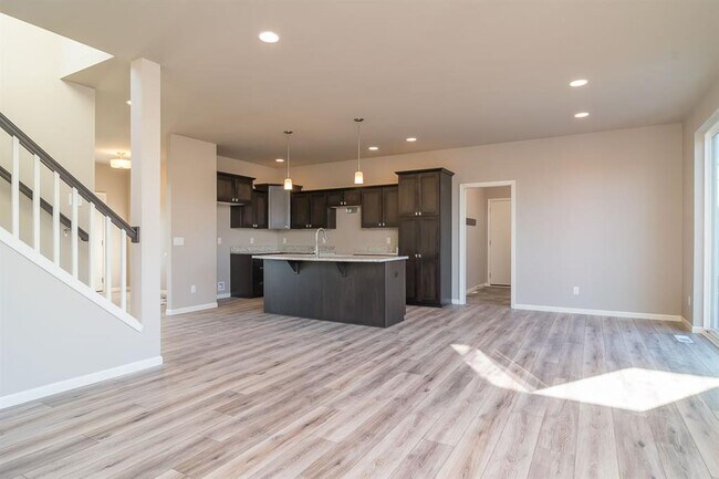 Foto del edificio - 343 Sunshine Ln