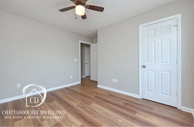 Building Photo - 2 Ryan Loop