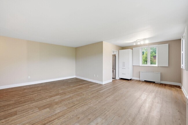 Foto del edificio - 2400 41st St NW