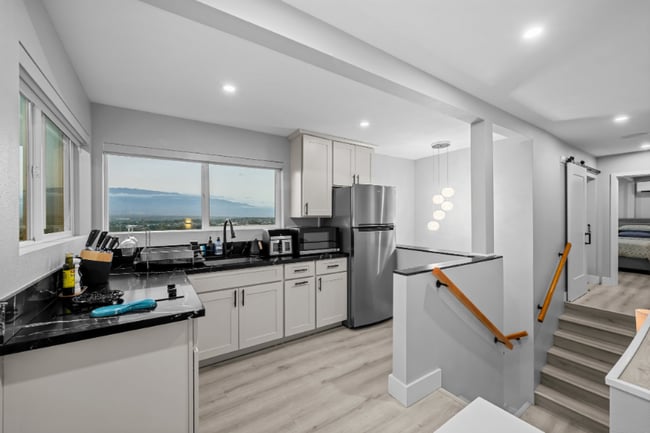 Building Photo - 295 Liholiho St