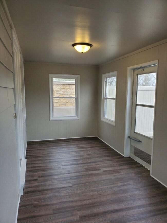 Foto del edificio - 119 W Wisconsin Ave