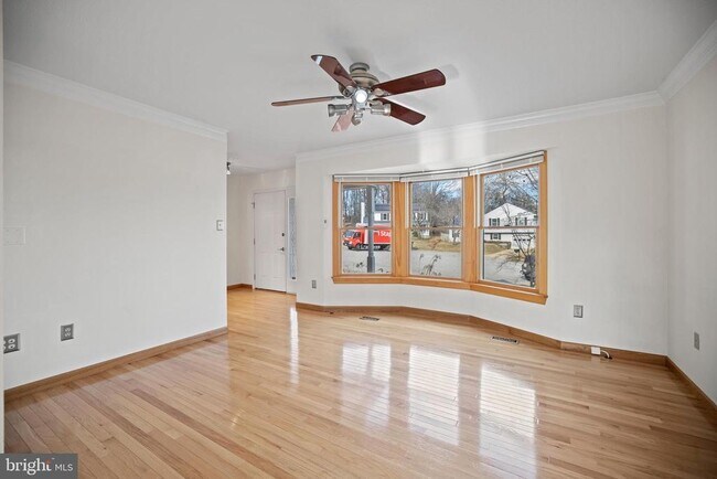 Building Photo - 8669 Concord Dr