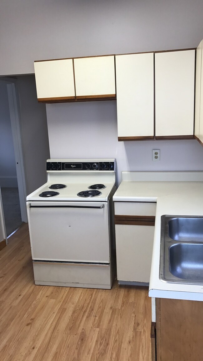 Foto del edificio - 2320 E University Ave