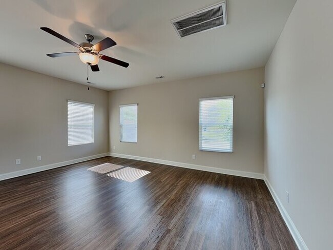 Building Photo - 3649 Massey Ridge Ct