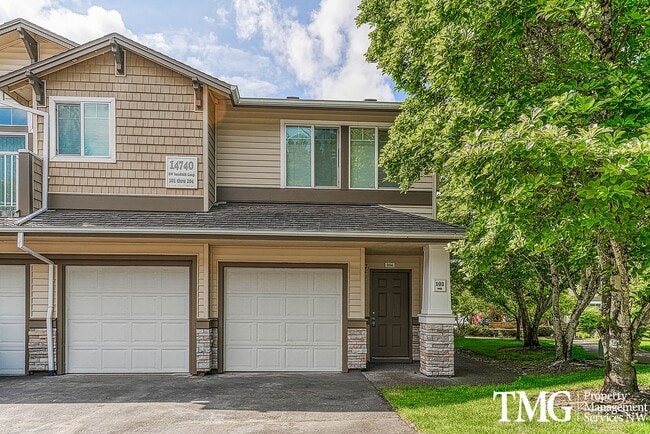 Gorgeous 2BD Condo in Desirable Progress Ridge Location! High End Finishes, Great View! - Gorgeous 2BD Condo in Desirable Progress Ridge Location!  High End Finishes, Great View!