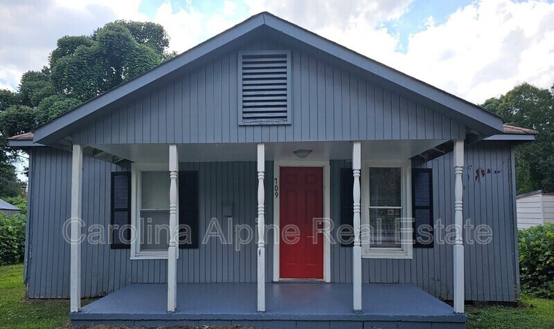 Primary Photo - 709 N Myrtle St