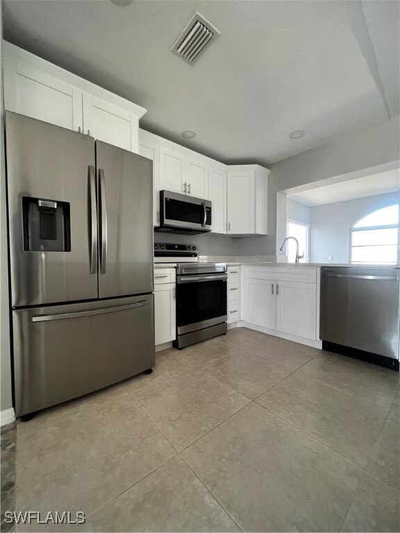 Foto del edificio - 709 SW 23rd Terrace