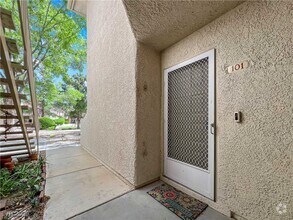 Building Photo - 2627 S Durango Dr