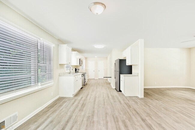 Foto del edificio - 475 Shannon Way