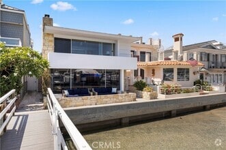 Building Photo - 121 E Bay Front
