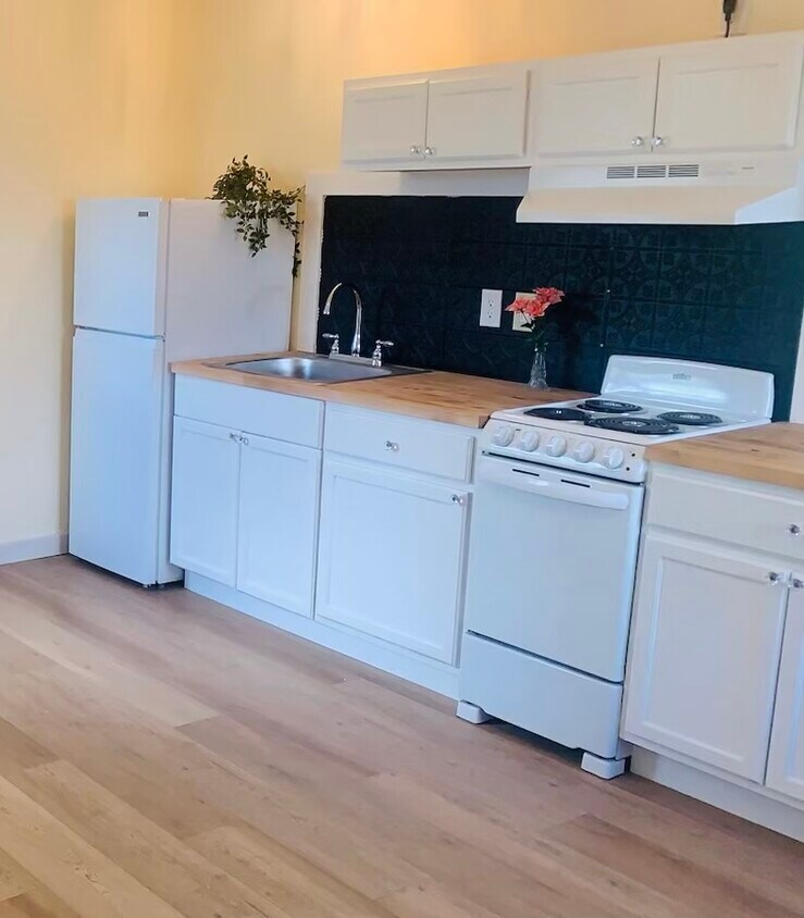 Foto principal - 14556 Palmer Ave