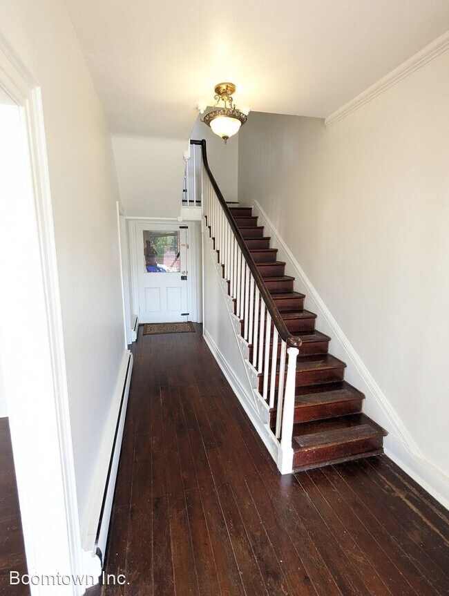 Building Photo - 1 br, 1 bath House - 501 West Main Street