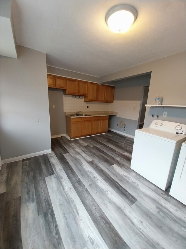 226 E Prospect St, Painesville, OH 44077 Townhome Rentals in Painesville OH