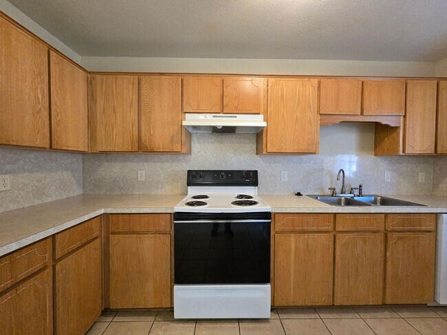 Building Photo - HOME FOR THE HOLIDAYS SPECIAL - AVAILABLE ...