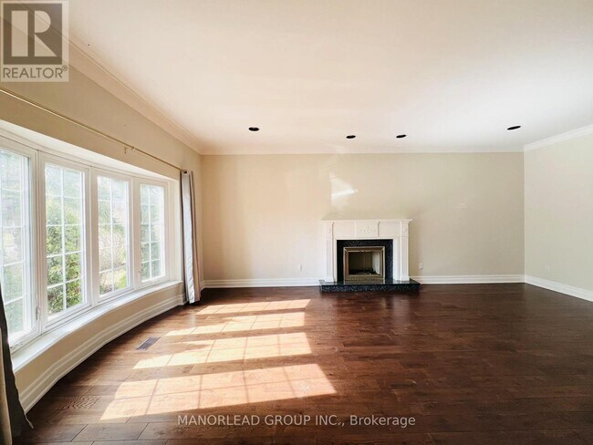 Building Photo - 48 Chelford Rd