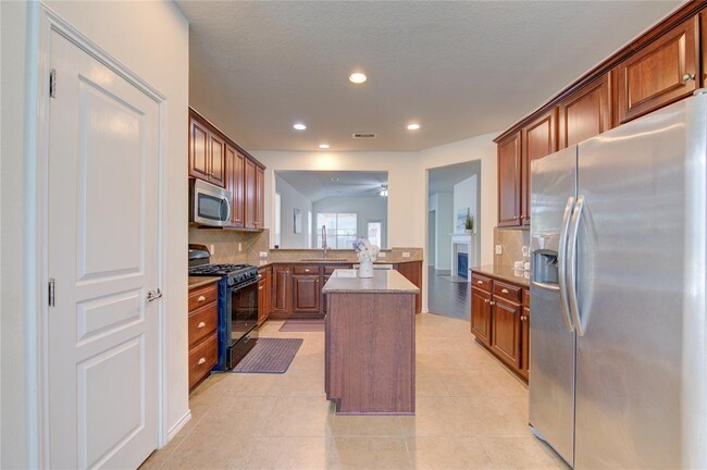 Foto del edificio - 24710 Gemstone Cove Ct