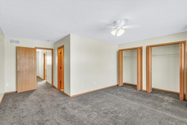 Foto del edificio - 2733 Rainbow Ave