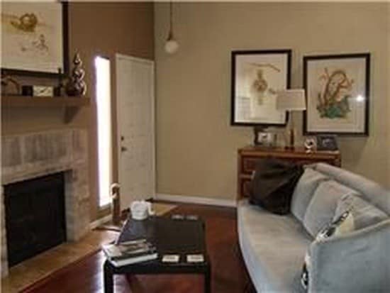 Beautiful Roomy Living Room - 3172 Windchase Blvd