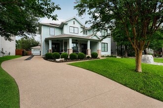 Building Photo - 9433 Hopeland Dr