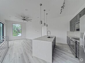 Building Photo - 1022 Eldorado Ave