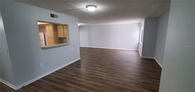Foto del edificio - 2756 Orchid Oaks Dr