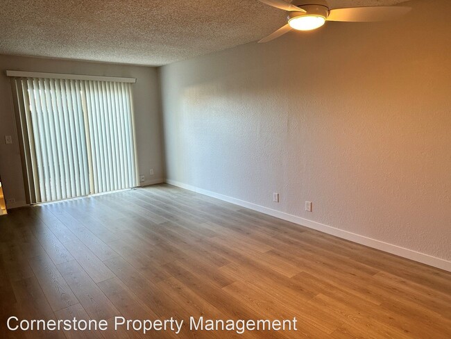 Building Photo - 2 br, 2.5 bath House - 393 Caribe Way