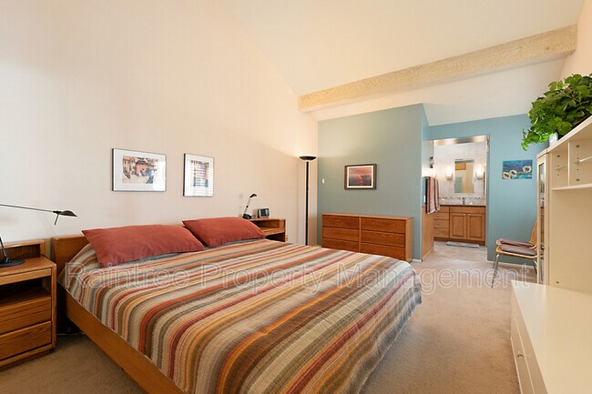 Building Photo - 4909 Icaria Way