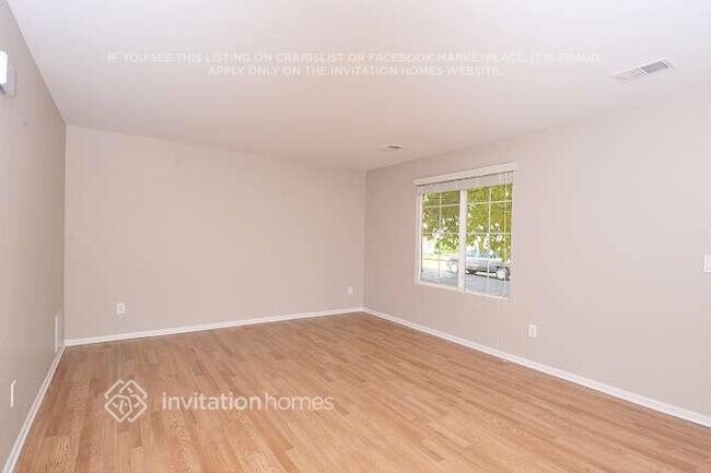 Foto del edificio - 10125 Hudson Ct