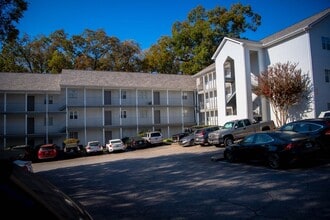 Building Photo - 394 Oconee St