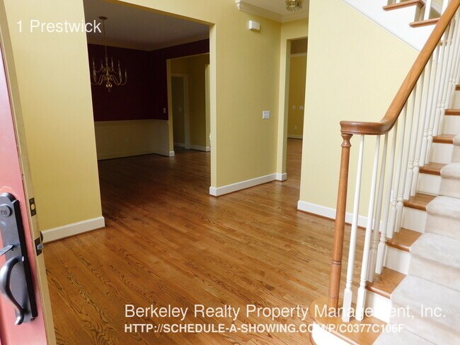 Building Photo - 1 Prestwick