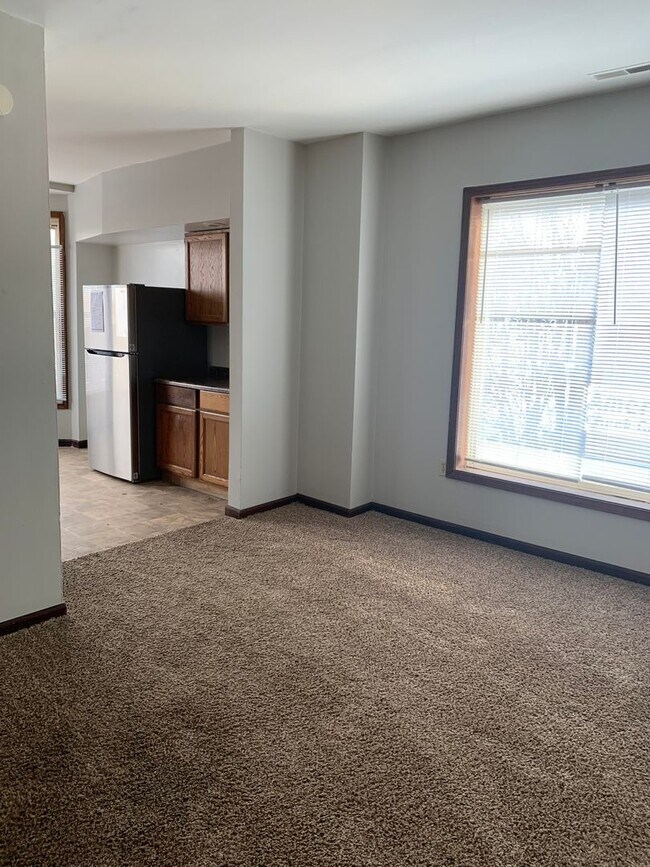 Foto del edificio - 2024 Broadway St