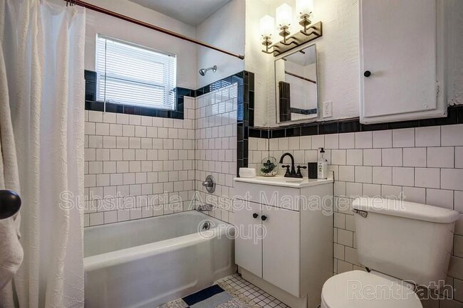 Foto del edificio - 1714 N Lindsay Ave