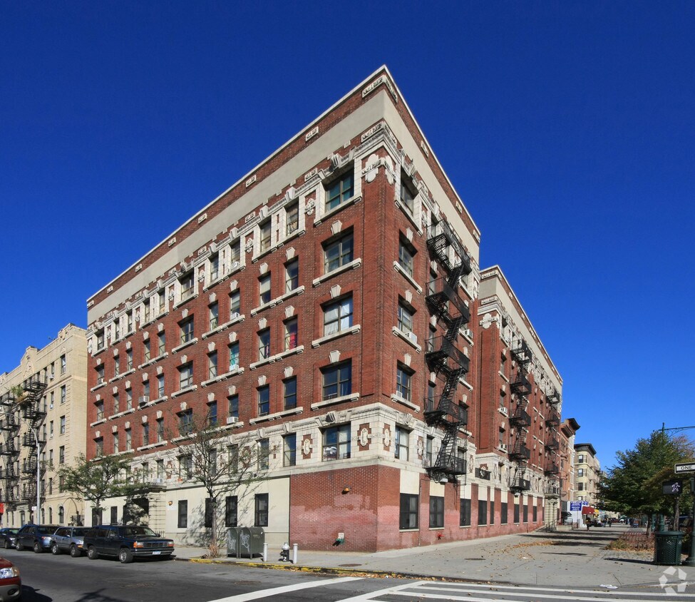 Building Photo - Gateway I Apartments