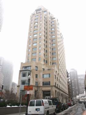 Vista alternativa del edificio - Trinity Place