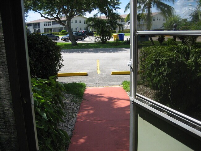 Foto del edificio - 102 Chatham E