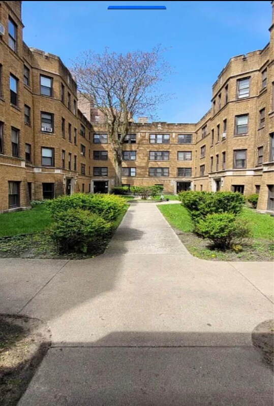 Foto del edificio - 6926 S Oglesby Ave