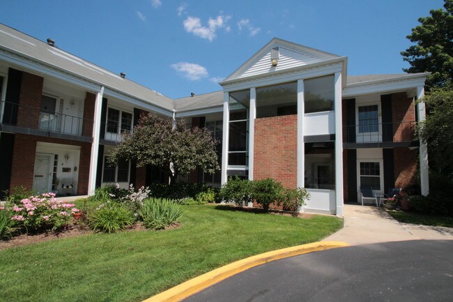 Foto del edificio - 2311 Wealthy St SE