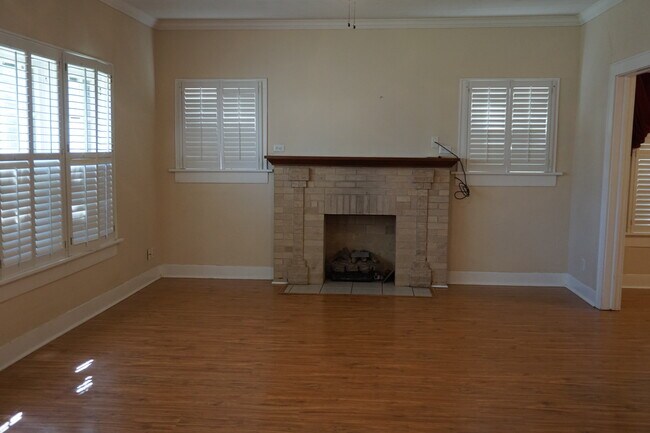 Building Photo - 2314 Bullington St