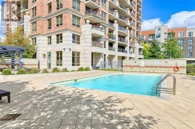 Building Photo - 2391 Central Park Dr