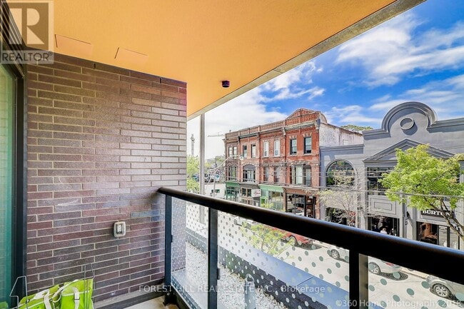 Building Photo - 109 Ossington Ave