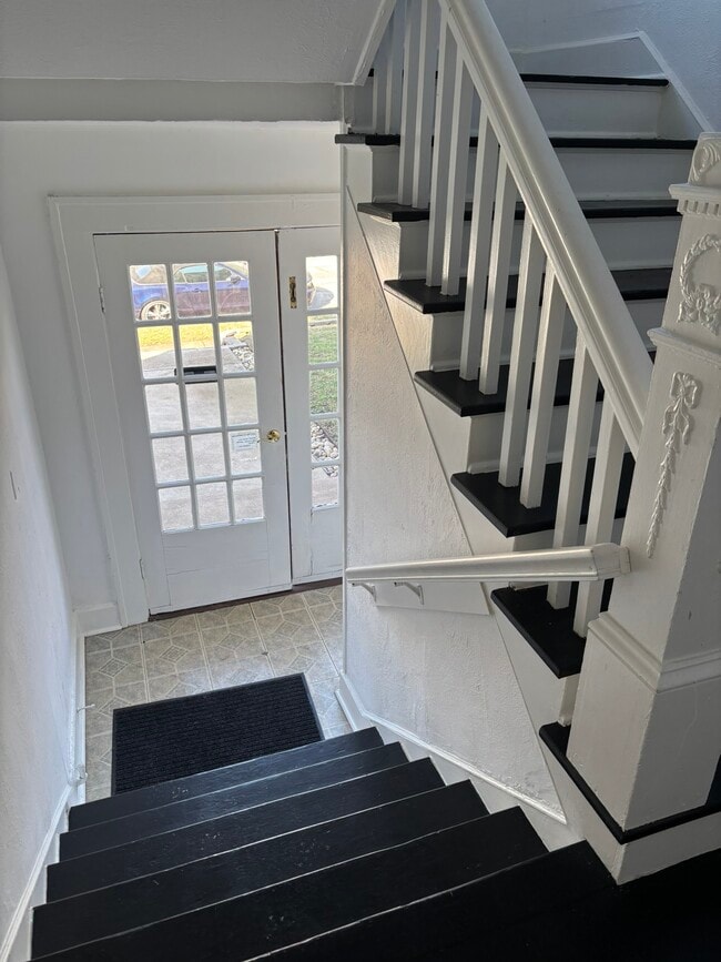 Building Photo - 5638 Richard Ave