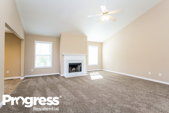 Foto del edificio - 214 Oakleigh Ln