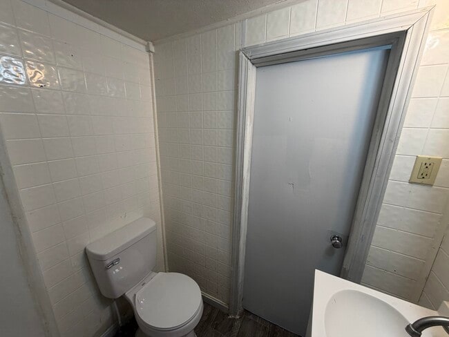 Foto del edificio - 210 Eleventh-E