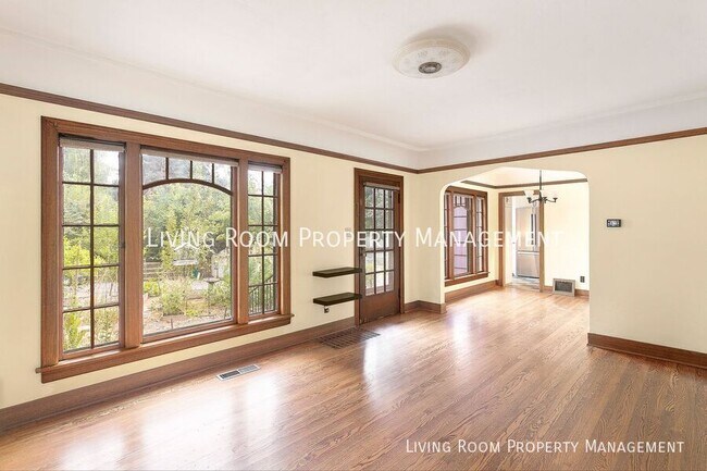 Foto del edificio - 2927 SW Hume Ct
