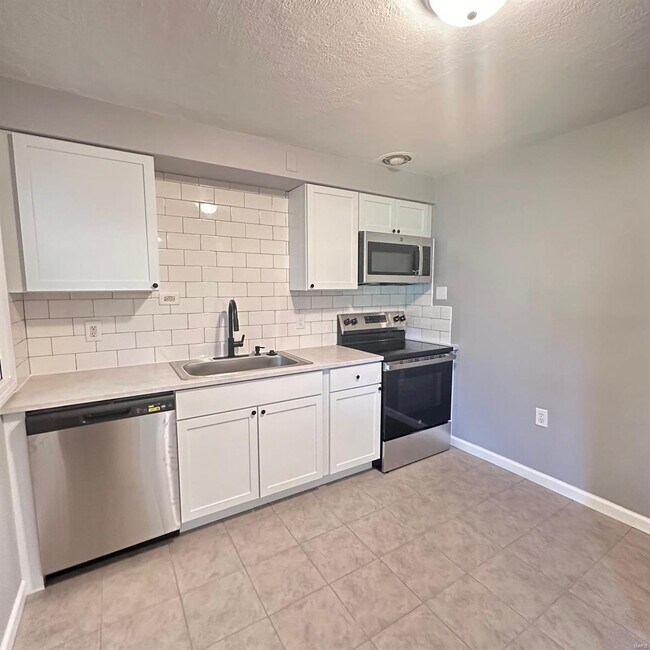 Foto del edificio - 1120 Addison Dr