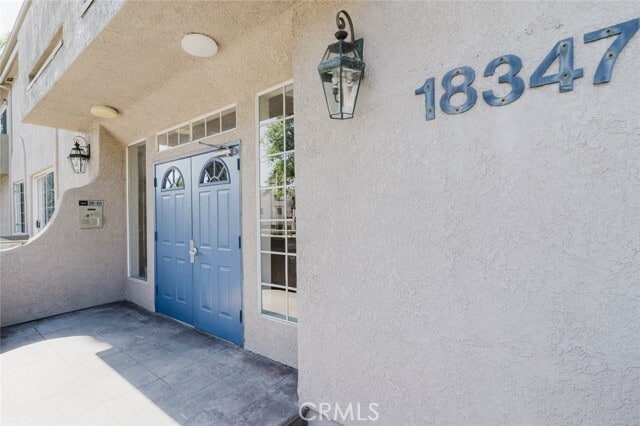 Building Photo - 18347 Saticoy St
