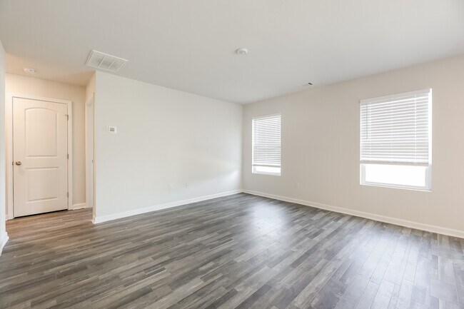 Foto del edificio - 544 Bella Casa Run