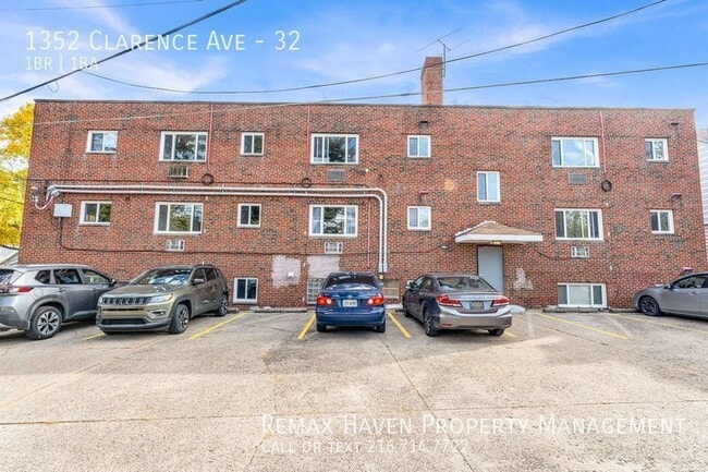 Building Photo - Clarence Plaza Apartments