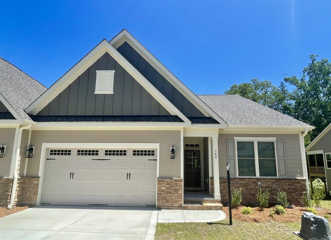 Foto principal - 165 Winged Foot Rd